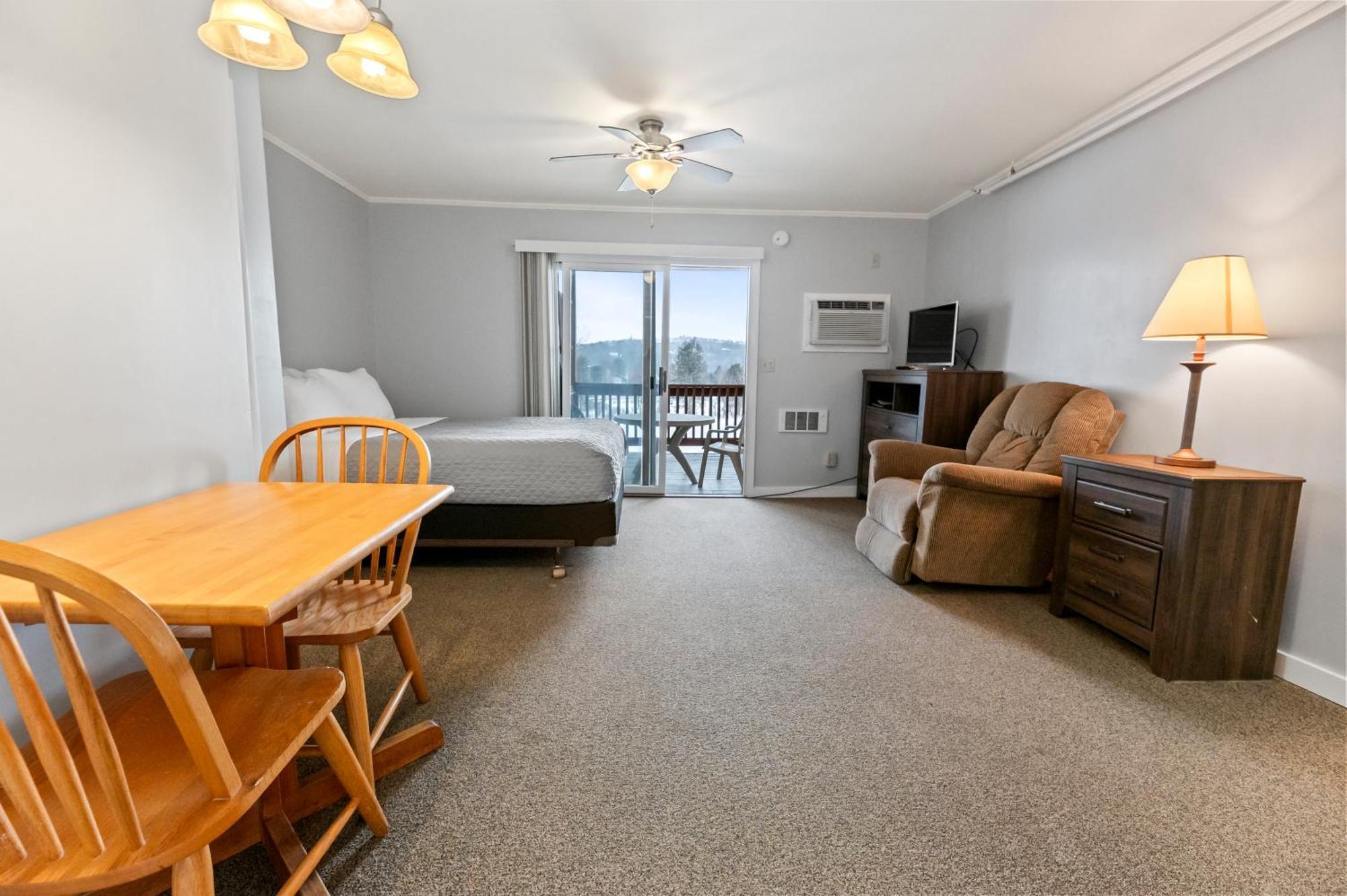 Mountainside At Stowe Apartment Room photo
